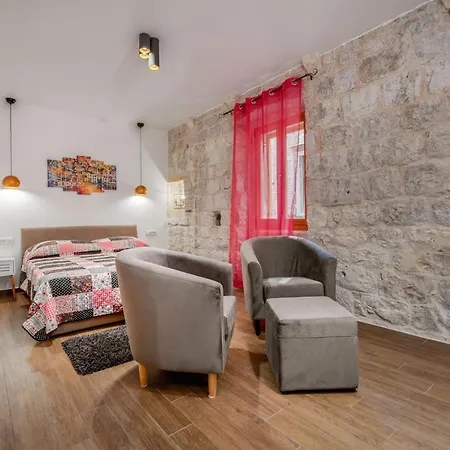 Vintage House Al Pozzo * Hvar Town
