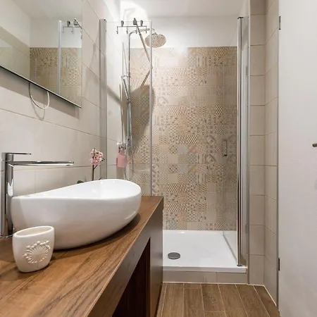 Vintage House Al Pozzo Aparthotel Hvar Town