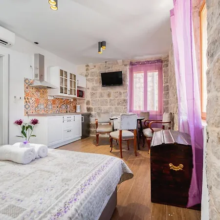 Apartmanhotel Vintage House Al Pozzo *