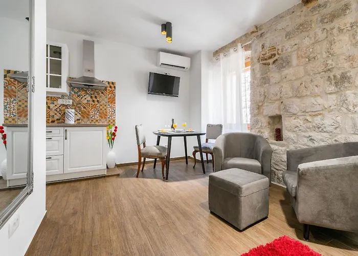 Vintage House Al Pozzo Hvar Town