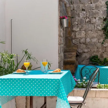 Vintage House Al Pozzo 4* Хвар